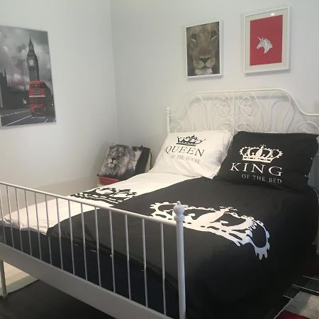 Buckingham Palace Apartman, 데브레첸 외부 사진