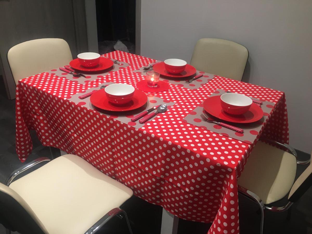 Buckingham Palace Apartman, 데브레첸 외부 사진