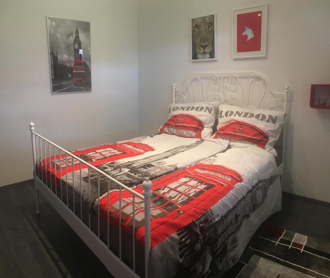 Buckingham Palace Apartman, 데브레첸 외부 사진