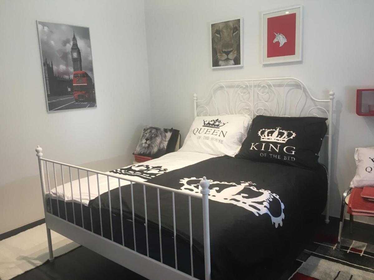 Buckingham Palace Apartman, 데브레첸 외부 사진