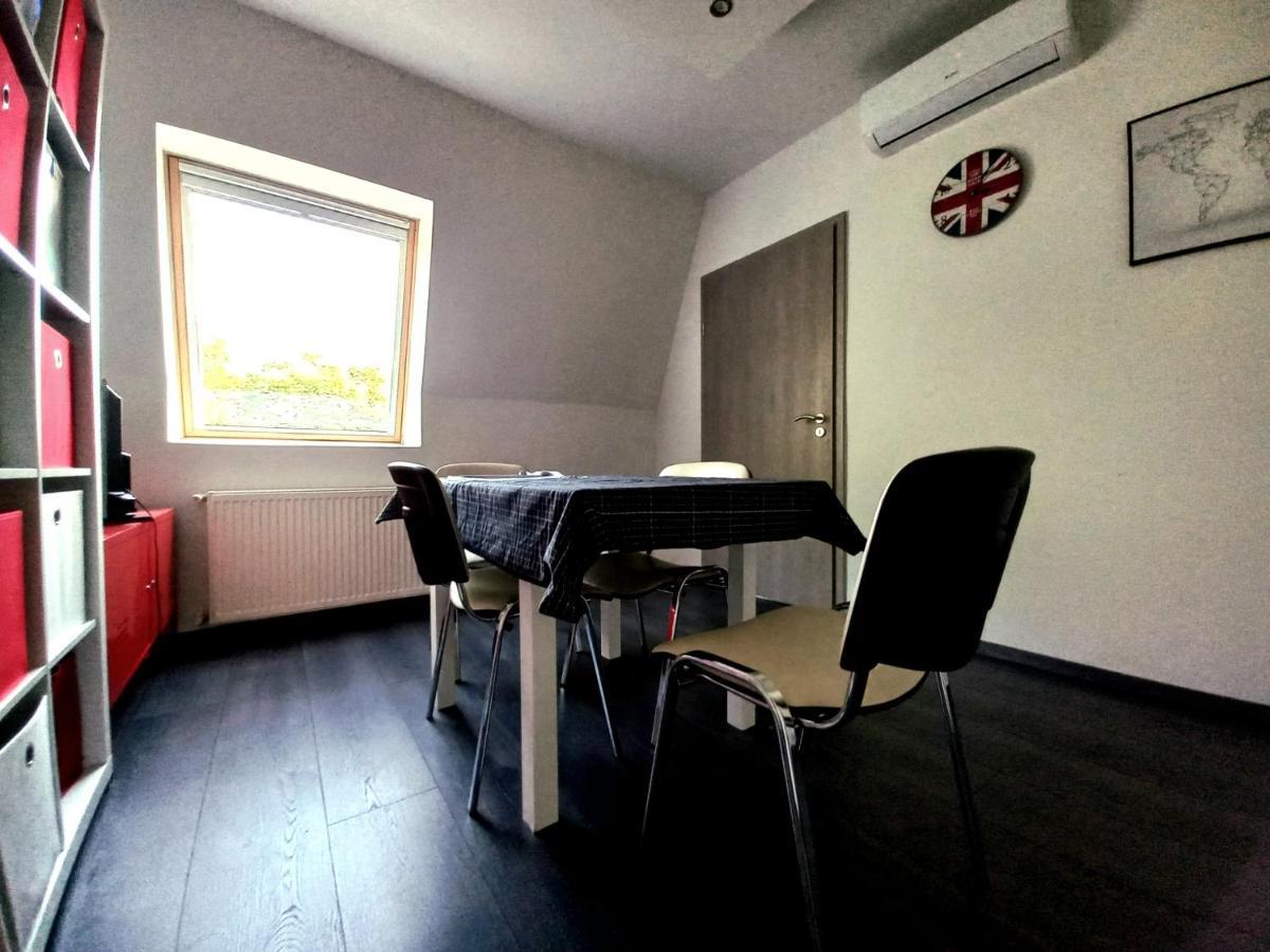 Buckingham Palace Apartman, 데브레첸 외부 사진